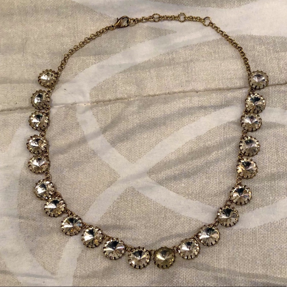 💎 NWOT Gold Diamond Studded Wreath Necklace 💎